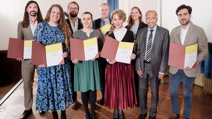Zu sehen sind die Gewinnerinnen des Young Academy Fellow.